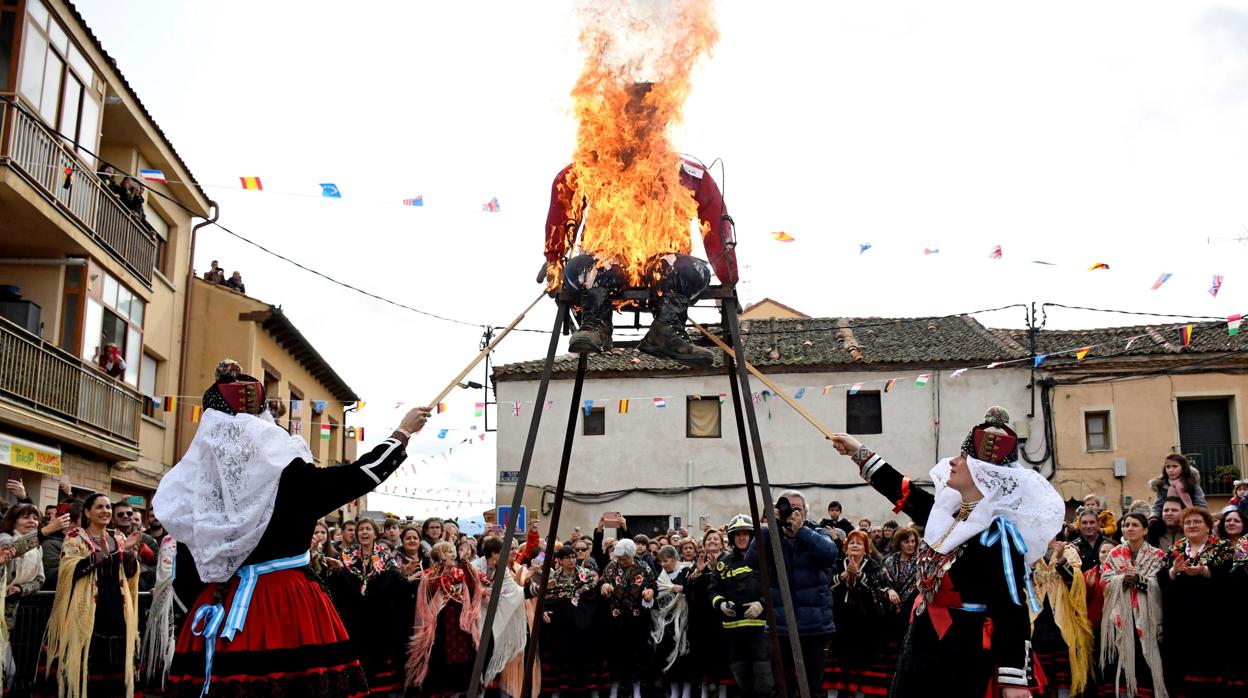 Celebración del Día de Santa Águeda en Zamarramala (Segovia), donde es Fiesta de Interés Turístico