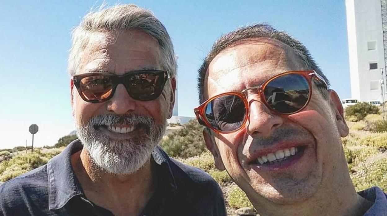 George Clooney junto a su equipo en el Observatorio del Teide en busca de situaciones para su película