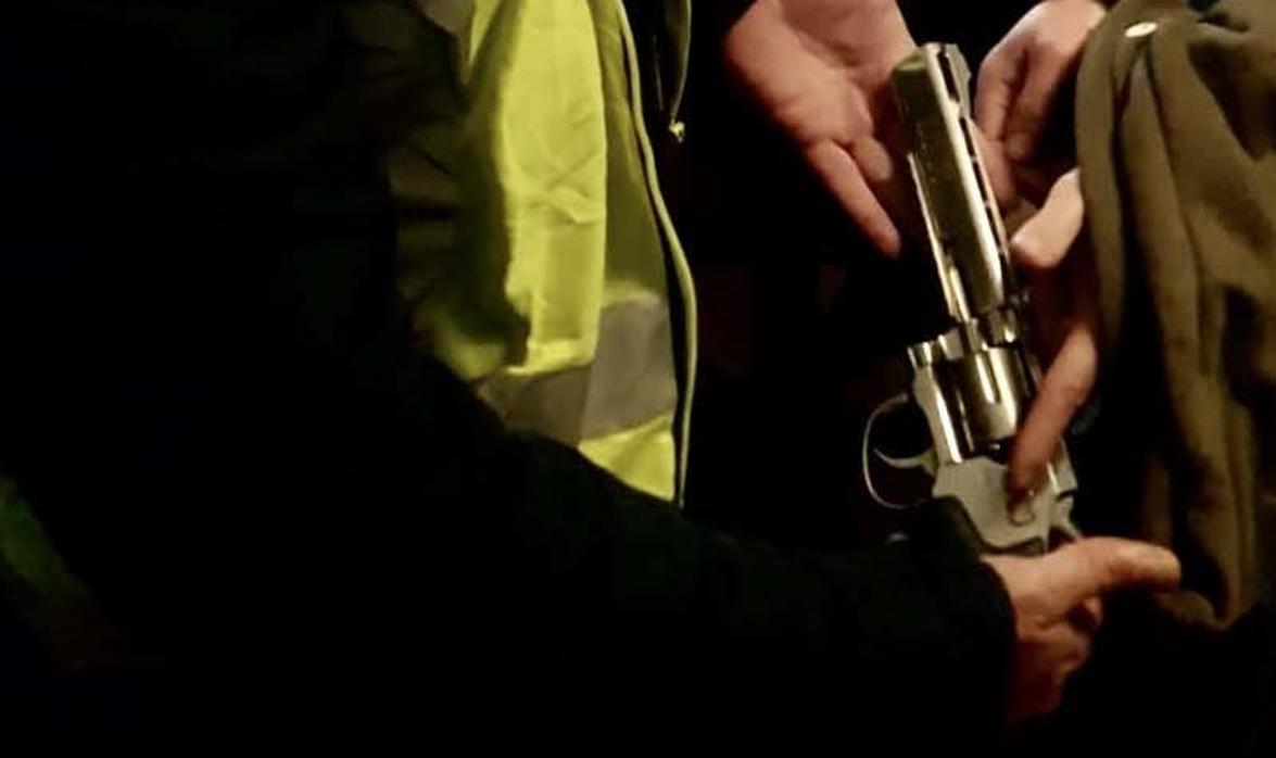 Pistola con la que el detenido amenazó a la víctima y al portero del local donde sucedieron los hechos