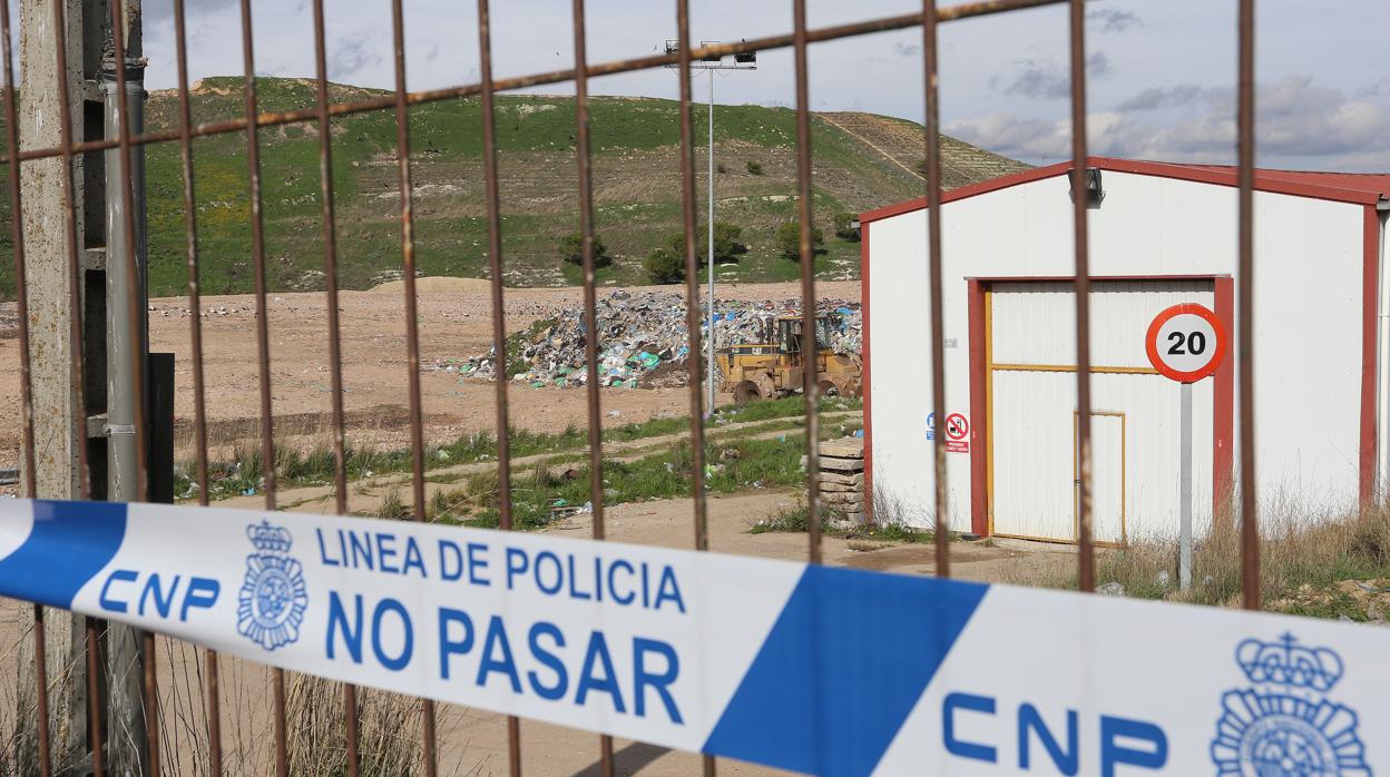 Vertedero de Palencia, precitando por la Policía, que busca un feto para esclarecer un aborto