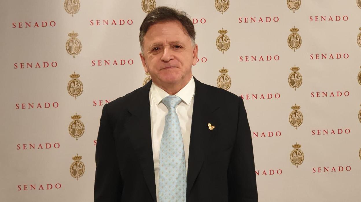 El senador, Juan Ros