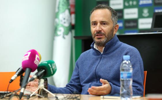 Jorge Berlanga: «La mochila de la deuda aún pesa mucho en lo deportivo»