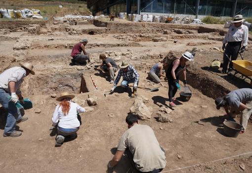 Trabajos arqueológicos en el yacimiento de la villa romana de Noheda (Cuenca)