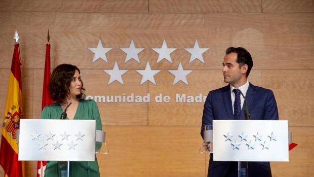 Dos PNL, de PP y Cs, en la Asamblea de Madrid contra Sánchez por la deuda del IVA y la financiación