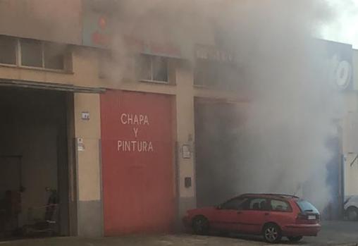 Naves afectadas por el incendio