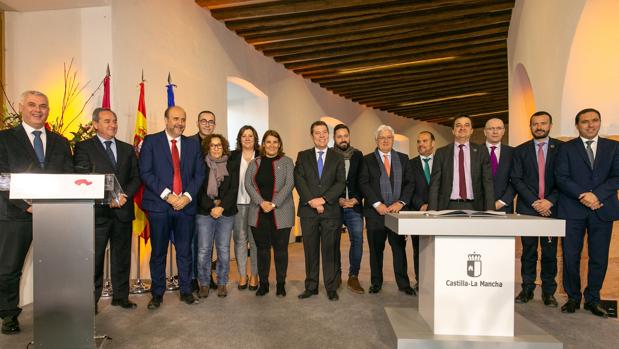 Firmado el pacto frente a la despoblación en Castilla-La Mancha con el reto de ir «de la mano» en todas las actuaciones futuras