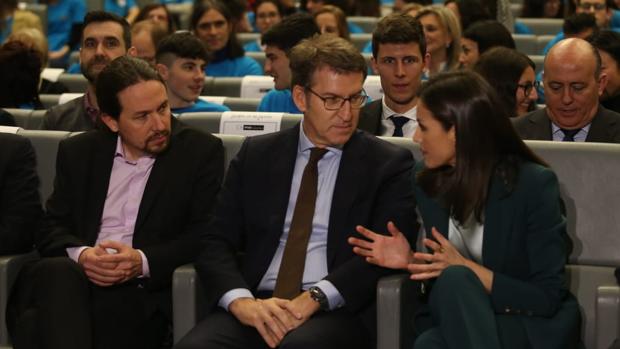 Pablo Iglesias se estrena como ministro de jornada con la Reina