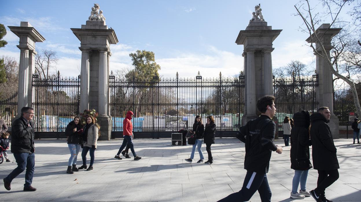 El parque de El Retiro durante un cierre por el fuerte viento