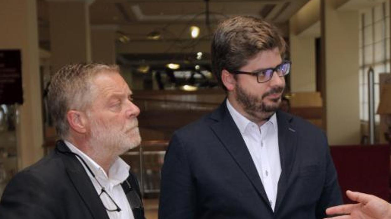 Juan José Chouza (izq.), junto al exsecretario de organización de Cs, Fran Hervías, en una imagen de 2016