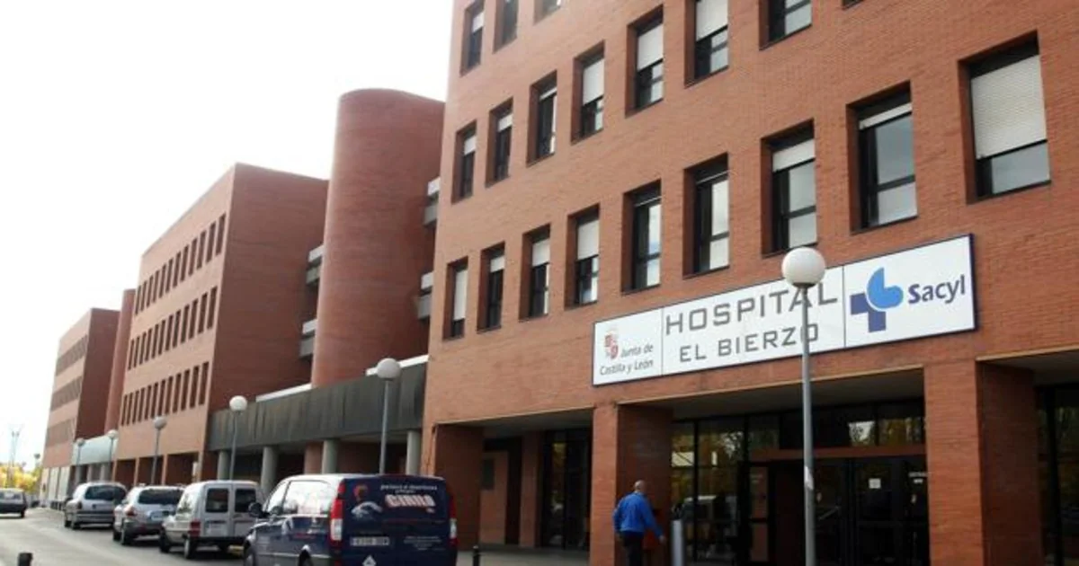 Hospital del Bierzo, donde fue detectado el tercer caso de coronavirus en Castilla y León