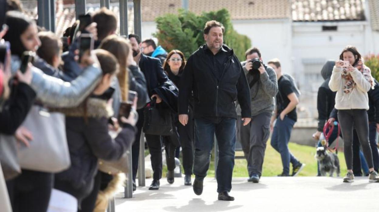 Junqueras, ayer a su llegada al campus de Manresa de la Universidad de Vic
