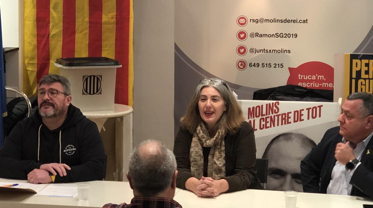 Militantes de Junts, en Molins de Rei