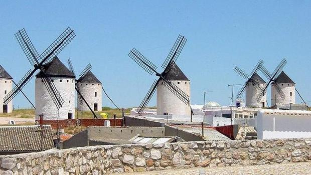 Campo de Criptana impulsará el turismo con el «Tren de los Molinos»