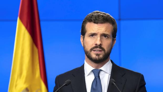 Casado pide al Gobierno más medidas para frenar una «catástrofe» económica