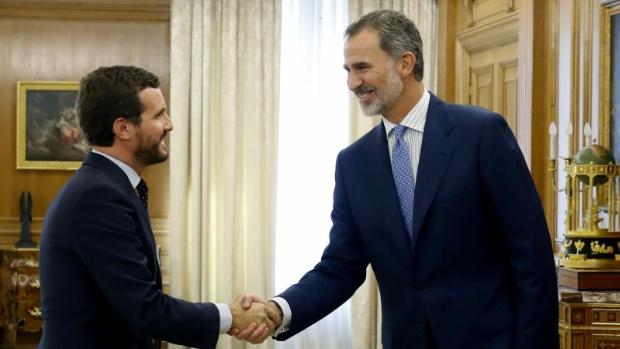 Pablo Casado expresa su «respaldo» a la decisión del Rey y su «confianza en su ejemplar servicio público»