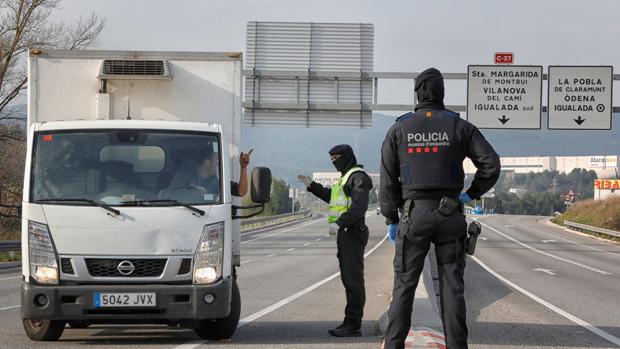 El brote de Igualada se extiende fuera de la zona de aislamiento