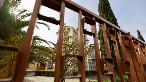 Prohibidas las visitas en todos los geriátricos de Aragón tras morir una decena de internos por coronavirus