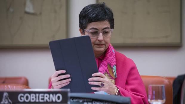 El Gobierno pide «calma» a los turistas extranjeros en España y asegura que serán repatriados