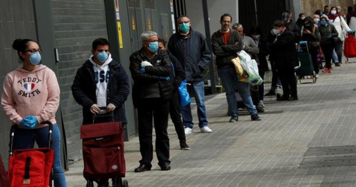 En los vídeos se banalizan las medidas de precaución como el distanciamiento social