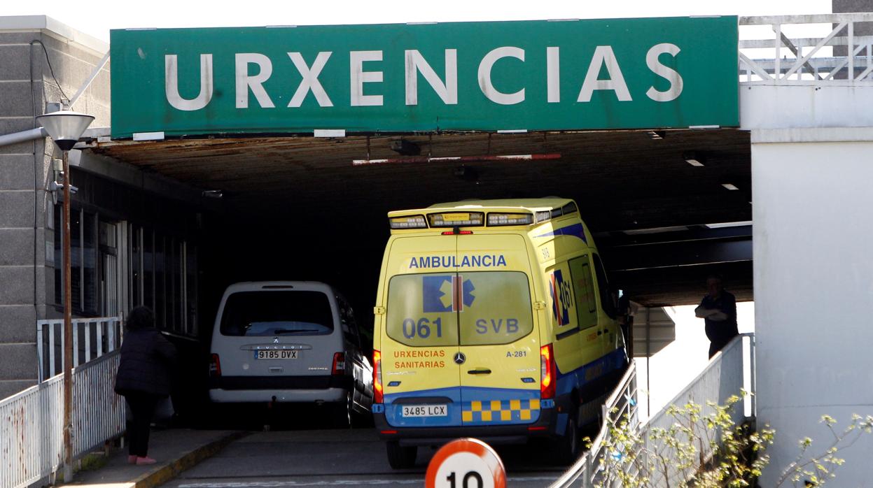 Acceso a Urxencias del hospital Arquitecto Macide de Ferrol