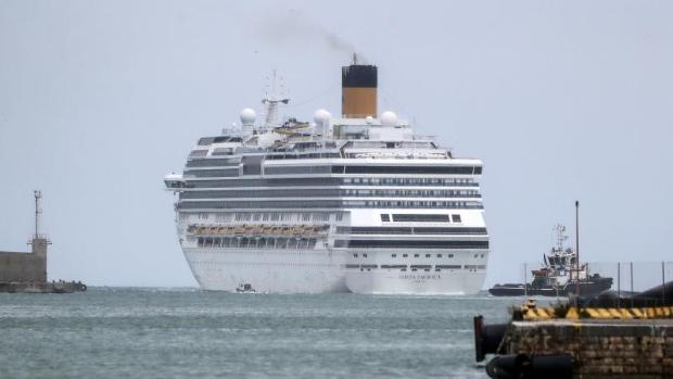 Repatriados de Italia 116 españoles de un crucero rechazado en Tenerife, Málaga y Barcelona