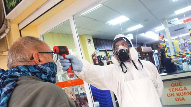 Coronavirus: primer supermercado de España que toma la temperatura a sus clientes