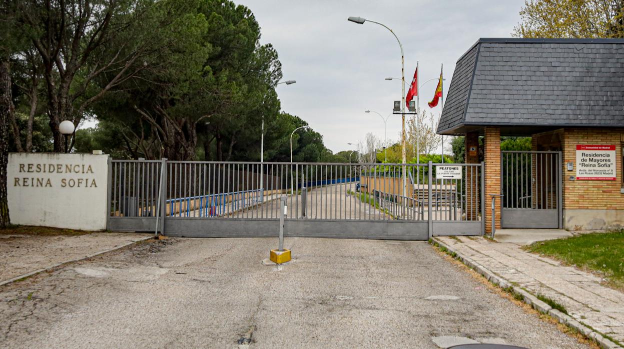 Entrada a la residencia pública Reina Sofía de la localidad de Las Rozas