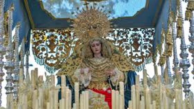 Disuelven una reunión de fieles en Ciudad Real cuando el cura sacó a la virgen por la ventana