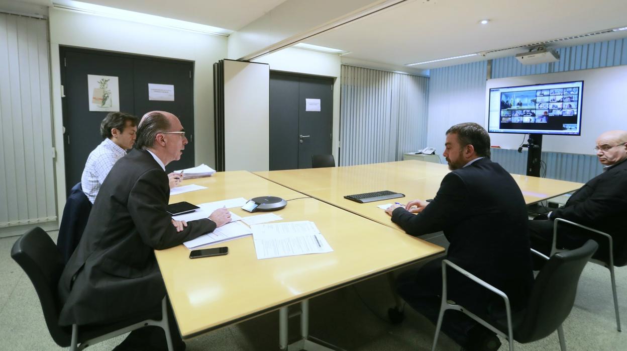 El conselleiro de Sanidade durante la videoconferencia