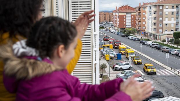 Ávila promete la «mayor y mejor» fiesta de la historia para los «cumpleaños» de niños en cuarentena