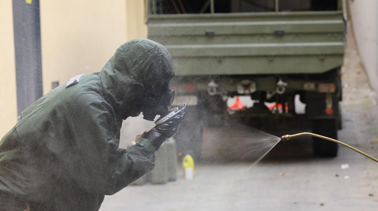 La brigada Aragón realiza tareas de desinfección en residencias y albergues