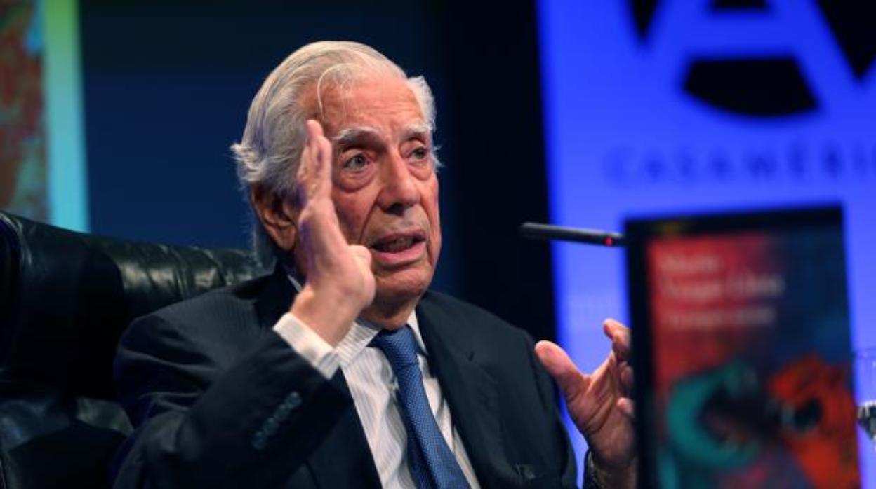 Mario Vargas Llosa encabeza el manifiesto donde se aboga por la democracia