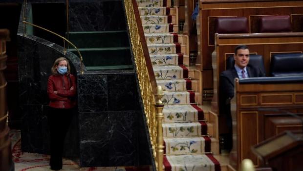 La desescalada de Sánchez, caso único de desprecio a la oposición