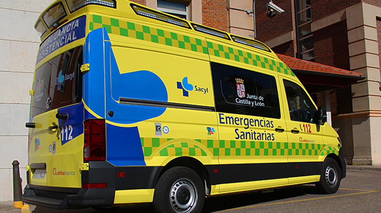 Imagen de archivo de una ambulancia de Emergencias Sanitarias