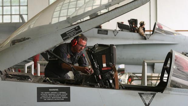 Zaragoza envía seis cazas F-18 al Báltico para vigilar a las fuerzas áreas de Putin