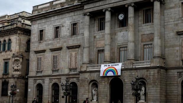 Avalancha de críticas al festival de música  desde los balcones impulsado por el Ayuntamiento de Barcelona