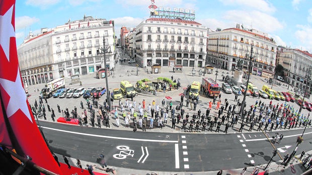 Ayuso, en un Dos de Mayo de mínimos: «Hemos resistido; gracias. Salgamos adelante»