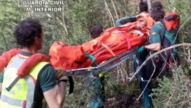 Complicado rescate de un joven en Benasque que se despeñó cuando paseaba por el monte