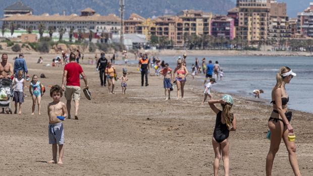 Desescalada del confinamiento: el plan de la Generalitat para la reapertura total de las playas