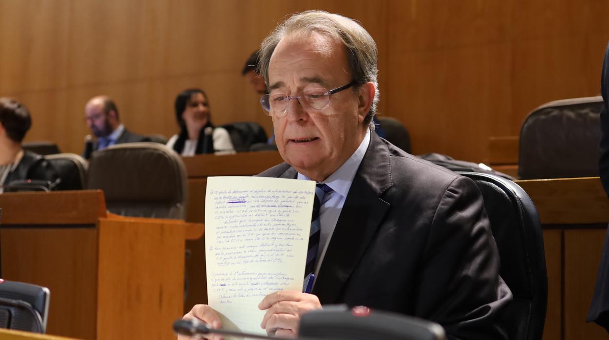 Carlos Pérez Anadón, consejero de Hacienda del Gobierno aragonés