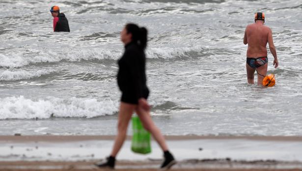 Valencia, de abrir las playas y mantener las Fallas a no pasar a la fase 1 de la desescalada