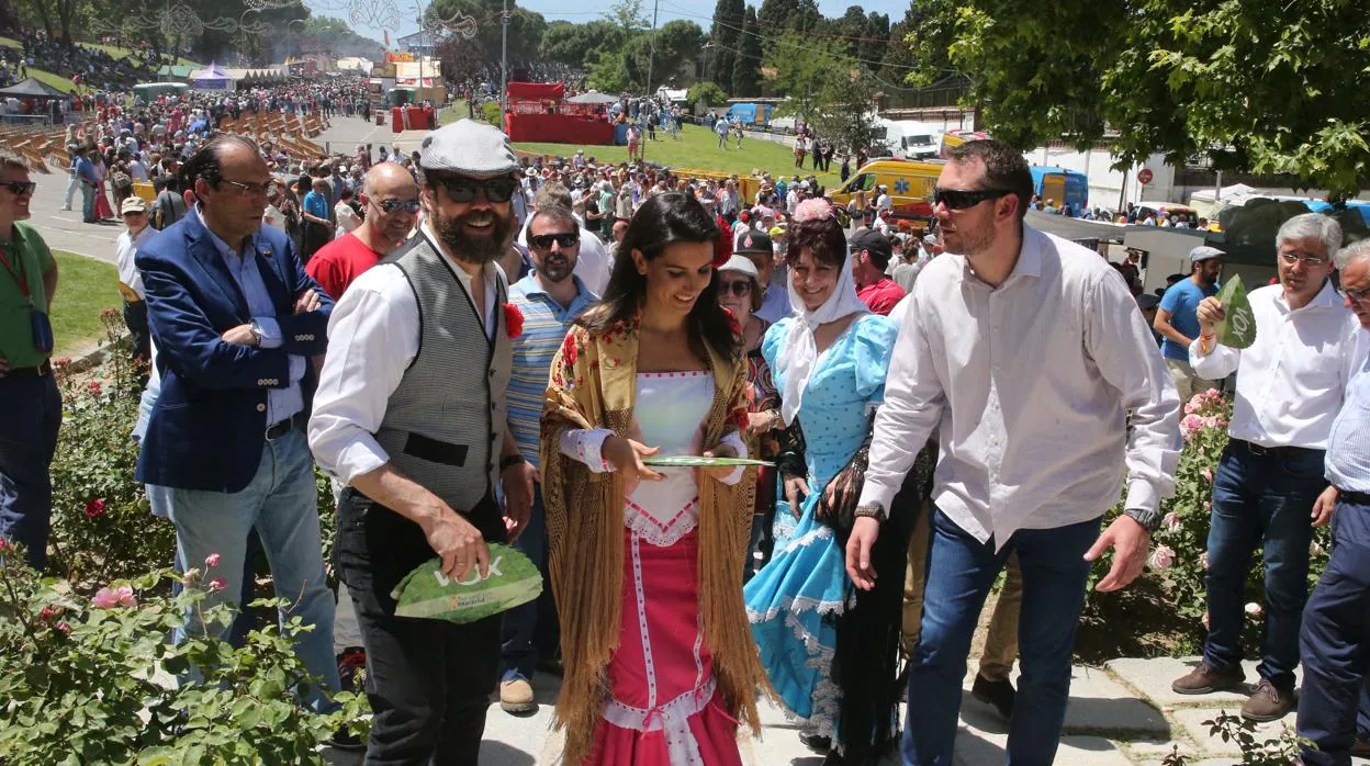 El año pasado la pradera de San Isidro lucía repleta de madrileños durante los festejos
