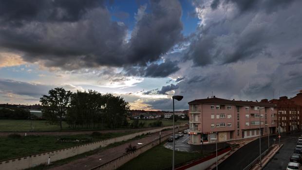 Aviso amarillo por tormentas y fuertes lluvias en Sanabria, León, Soria y Burgos