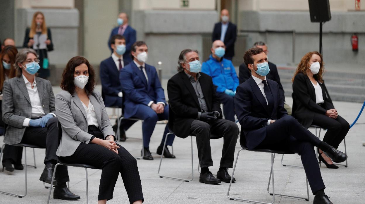 Isabel Díaz Ayuso y Pablo Casado, el viernes durante los actos de San Isidro en Madrid