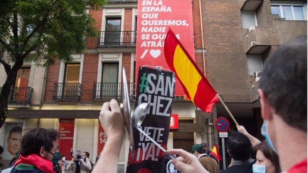 Las protestas contra Sánchez se multiplican ante un gran despliegue policial