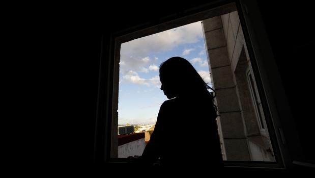 Palizas, vejaciones y control de su vida: el calvario de una menor sometida por su novio durante cuatro años