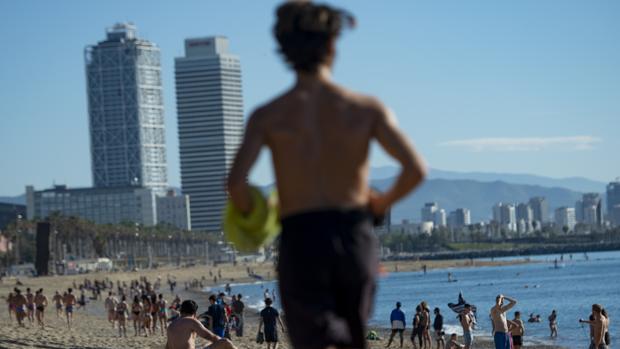 Barceloneta's rule: la toalla, solo para el sudor
