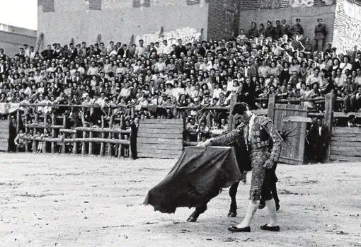 Una corrida en la plaza del Ayuntamiento, en 1946