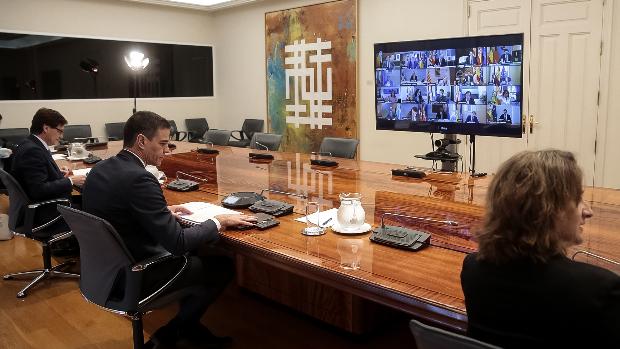 Varias regiones critican el pacto con Bildu y piden acabar con las cumbres de presidentes