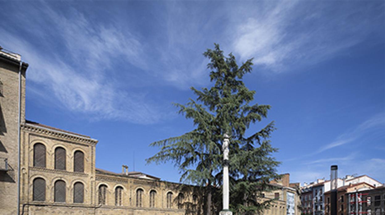 Edificio de las Salesas de Pamplona en el que estará la nueva sede de la Mancomunidad de la Comarca de Pamplona